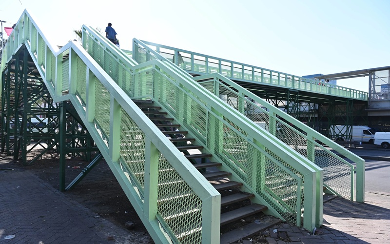 strand-street-bridge3.jpg