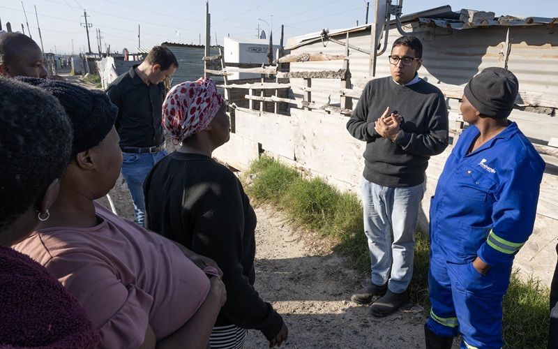 Alderman-Zahid-Badroodien-engaging-with-residents-about-the-relocations-required.jpg